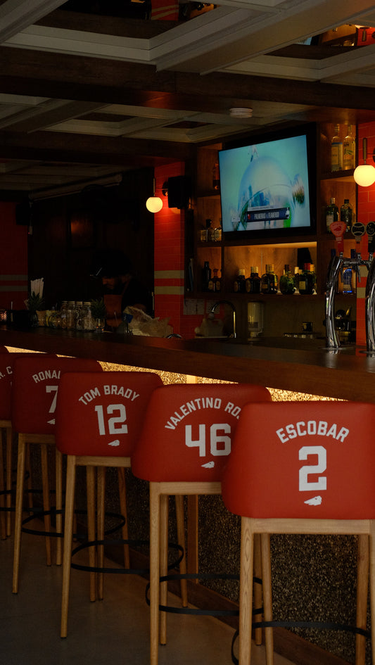 Hot Wings Laureles: Medellín’s Unexpected Fashionable Favorite for Bold, Comfort-Driven Flavor